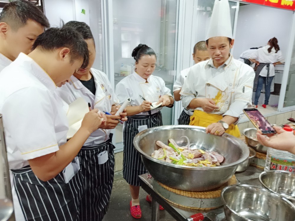 现捞鸭脖腌制讲解